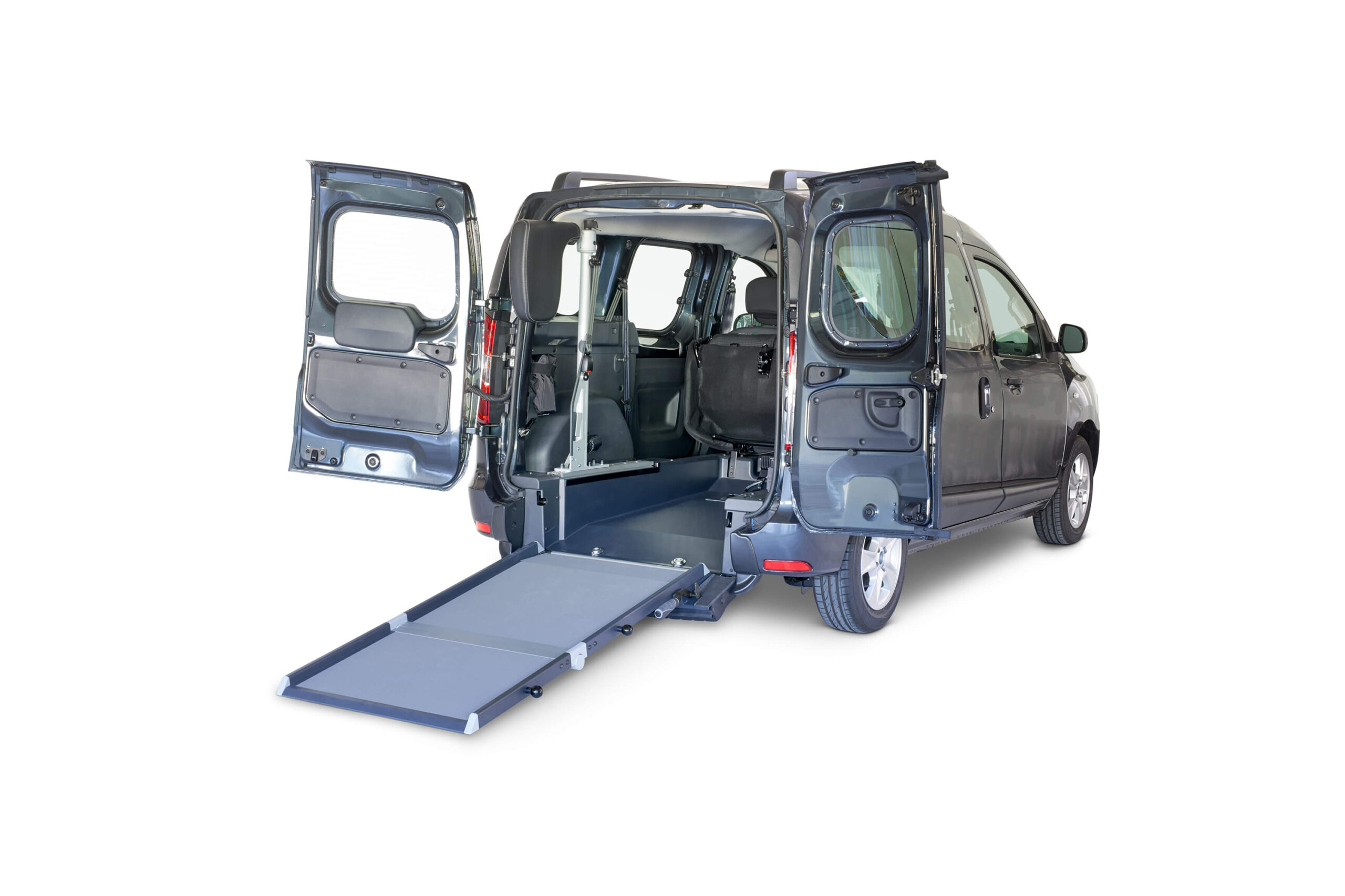 Dacia dokker avec rampe pour fauteuil roulant - Waldspurger SA